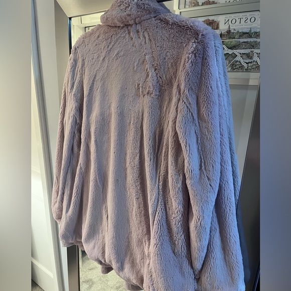 SOLD Karen Kane Faux Fur Pink Jacket - Picture 7 of 8